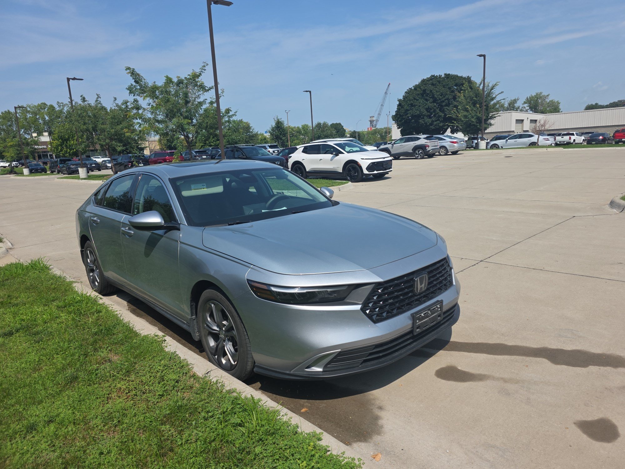 Used 2024 Honda Accord EX image 9