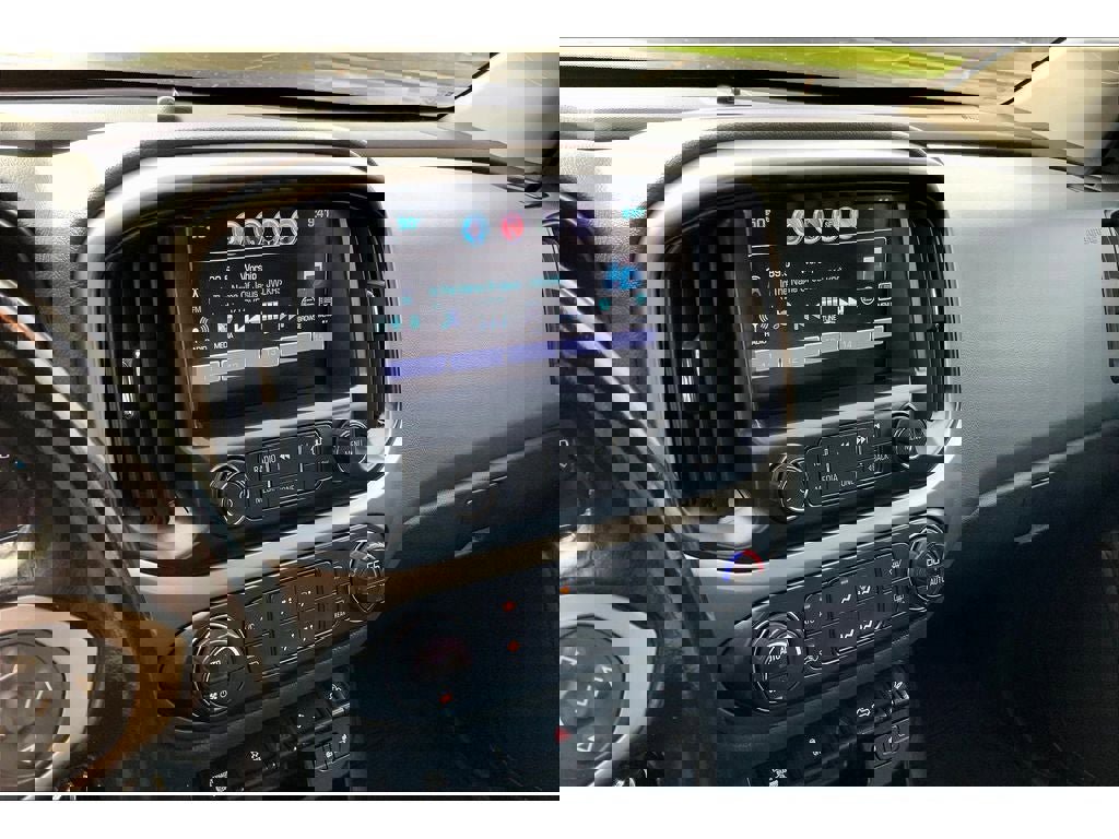 Used 2017 Chevrolet Colorado Z71 image 7