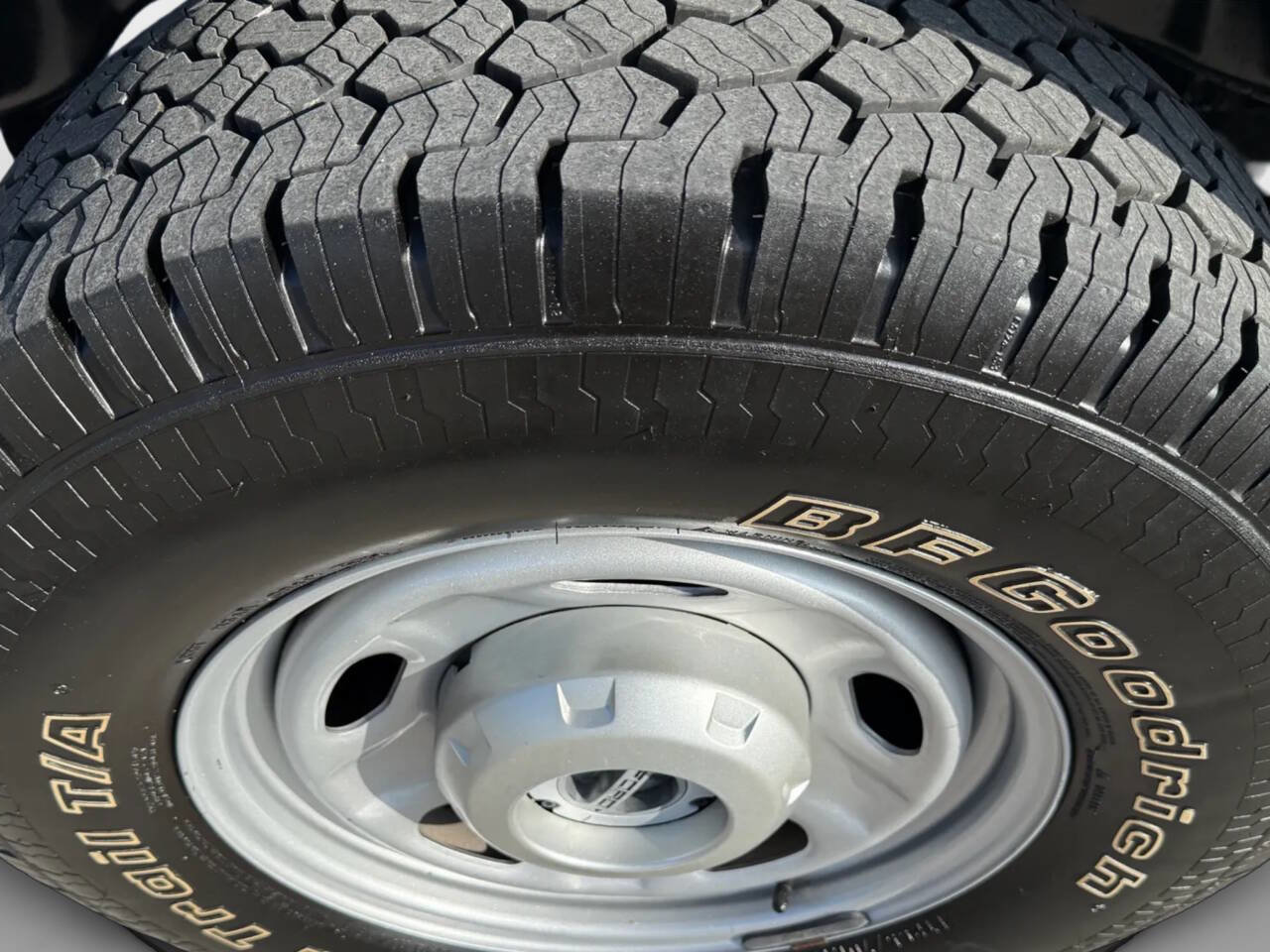 Used 2015 Ford F250 XL w/ Power Equipment Group image 14