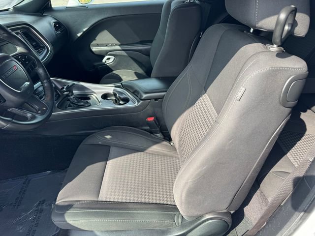 Used 2018 Dodge Challenger SXT w/ Blacktop Package image 10
