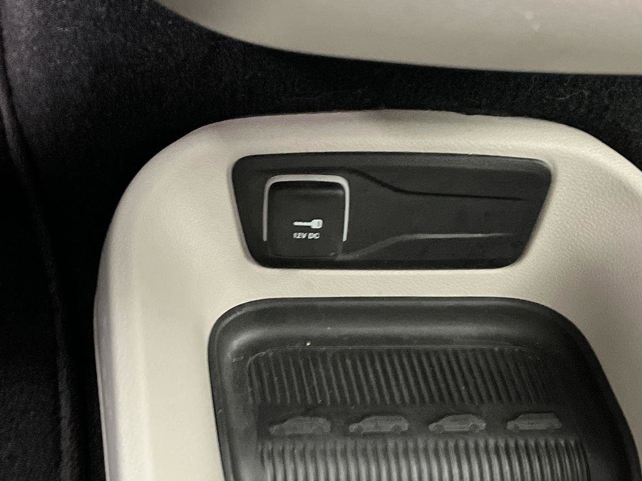 Used 2024 Chrysler Pacifica Touring-L FWD image 23