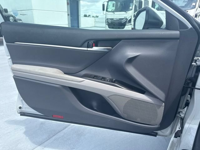 Used 2024 Toyota Camry SE FWD image 12