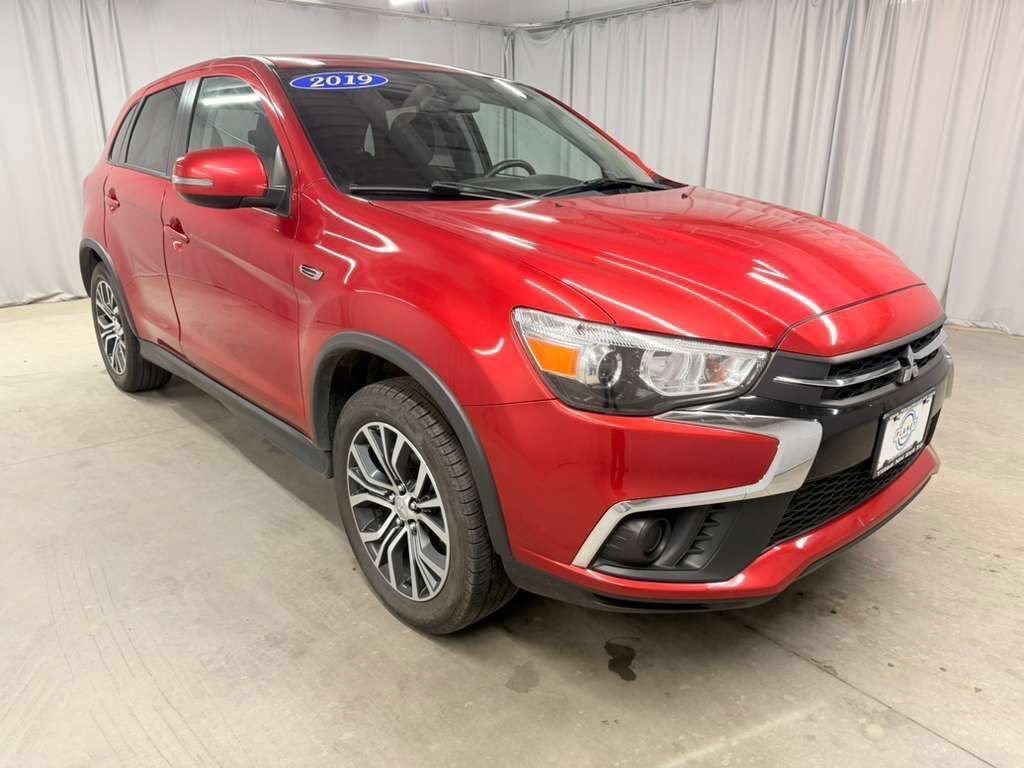 Used 2019 Mitsubishi Outlander Sport ES AWD/4WD image 2