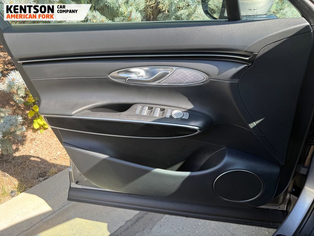 Used 2025 Genesis GV70 2.5T image 22