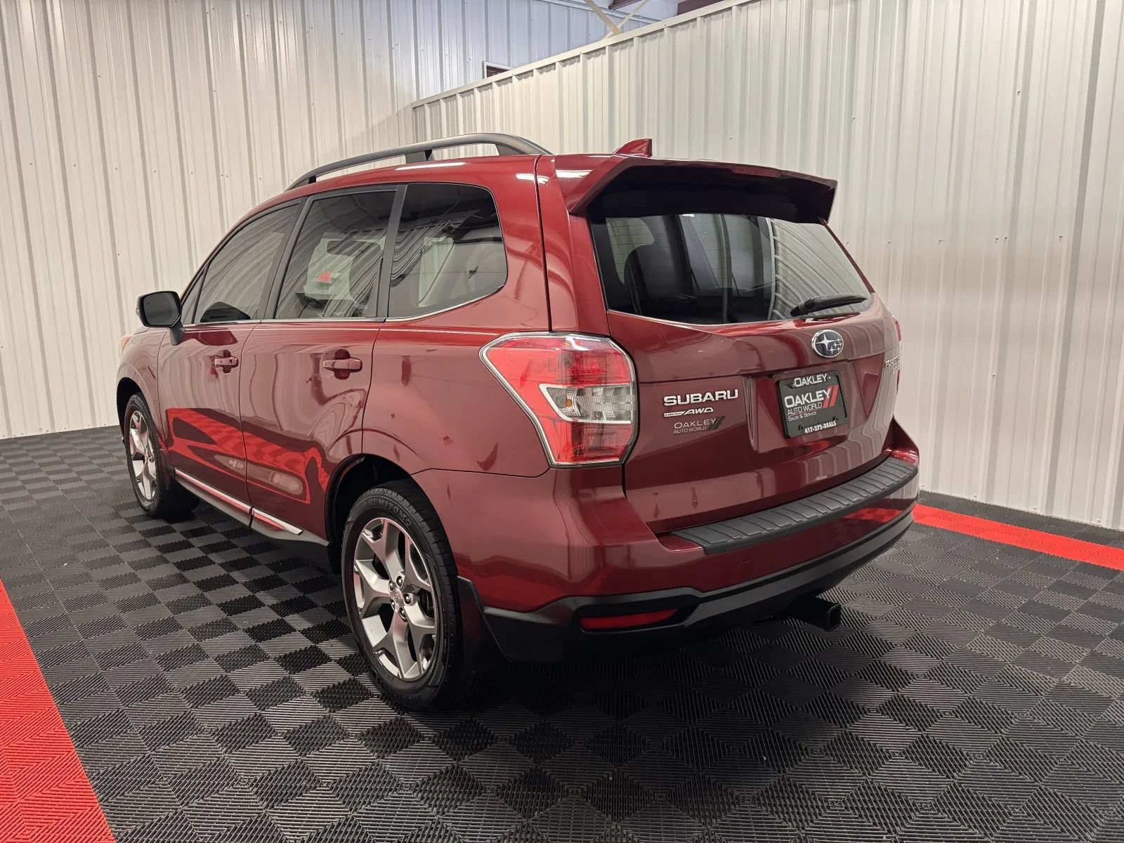 Used 2016 Subaru Forester 2.5i Touring w/ Popular Package #1 AWD/4WD image 2