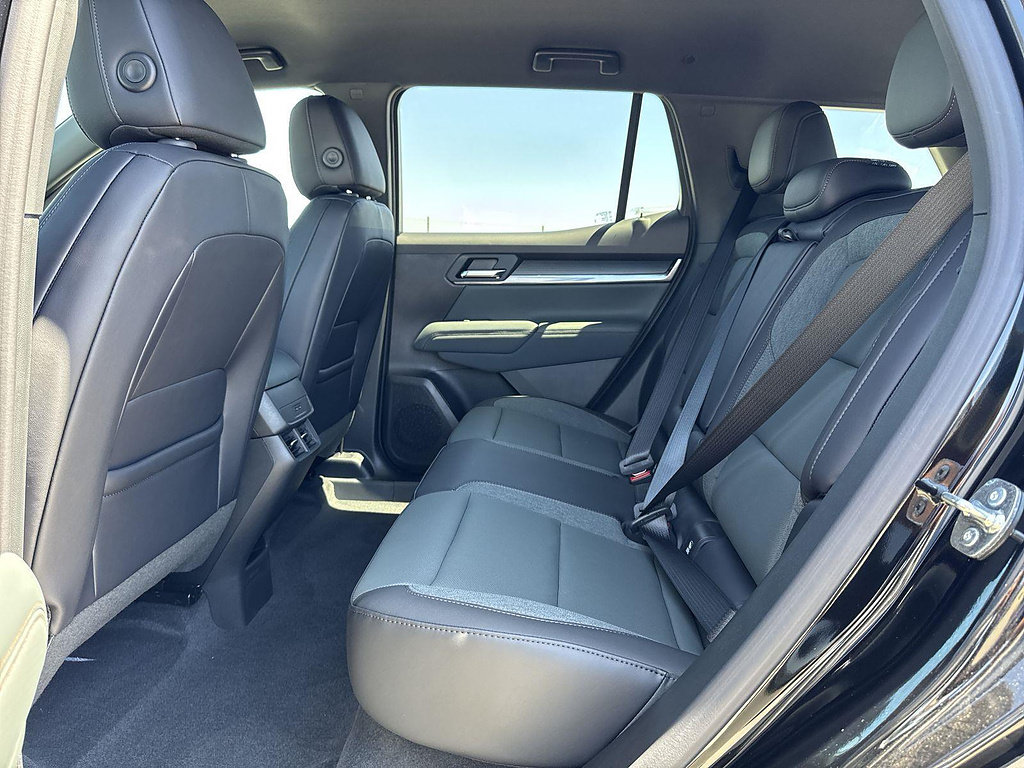 New 2027 GMC Terrain AT4 w/ Technology Package II AWD/4WD image 24