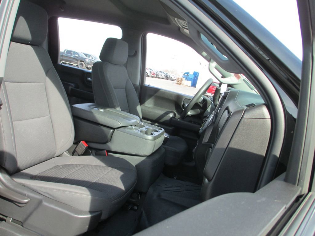 Used 2022 Chevrolet Silverado 2500 Custom w/ Custom Convenience Package image 19