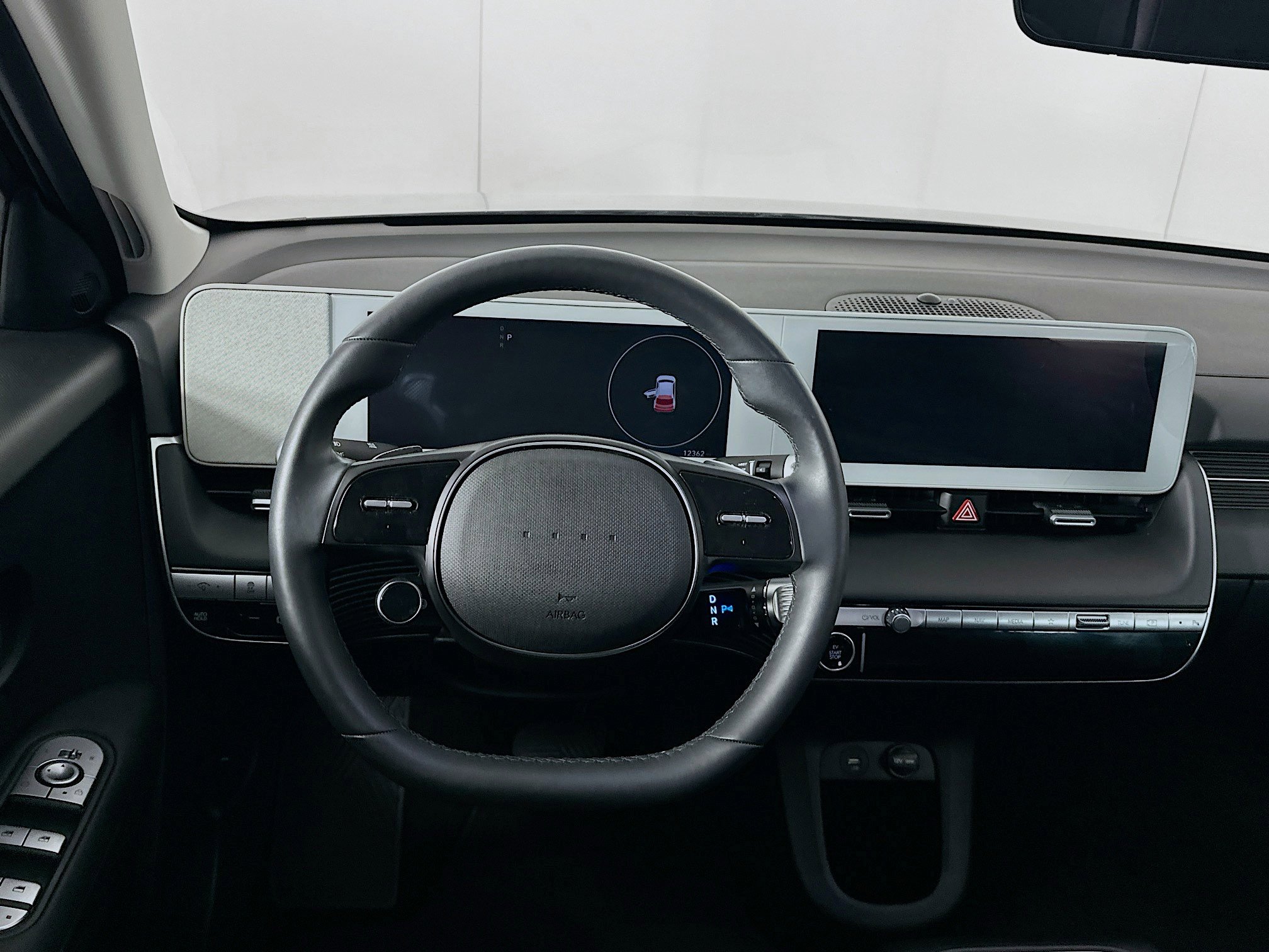 Used 2024 Hyundai Ioniq 5 SEL image 17