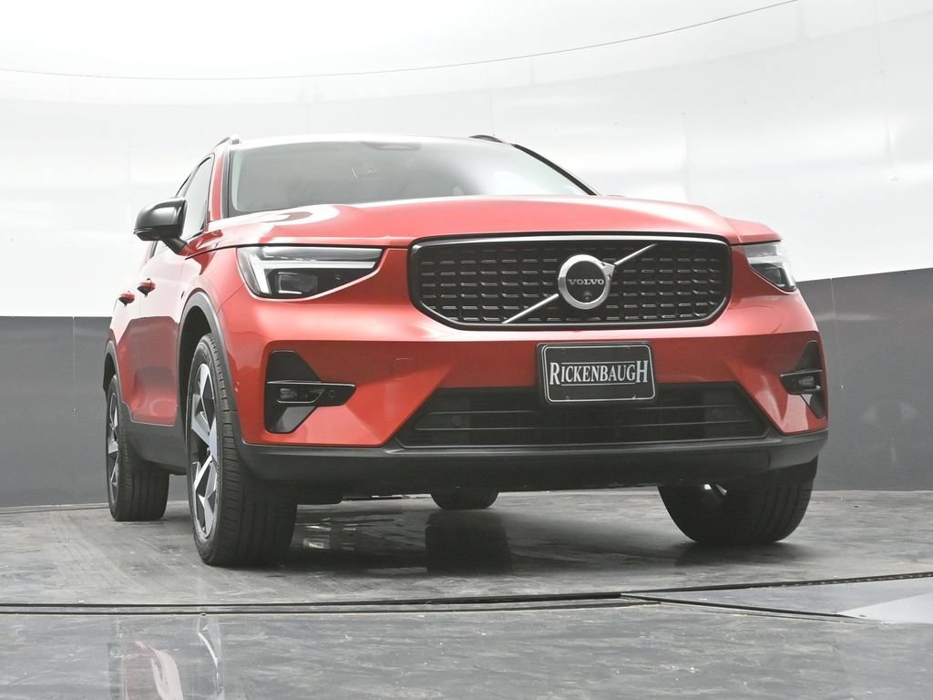 Used 2024 Volvo XC40 B5 Plus w/ Climate Package AWD/4WD image 25