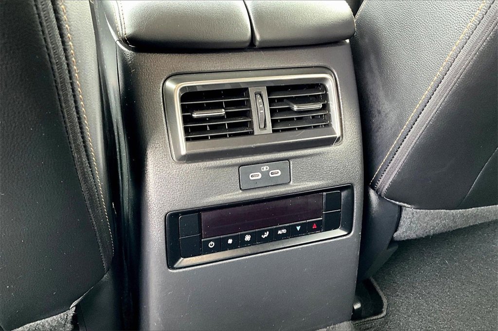 Used 2024 MAZDA CX-90 3.3 Turbo w/ Preferred Plus image 25