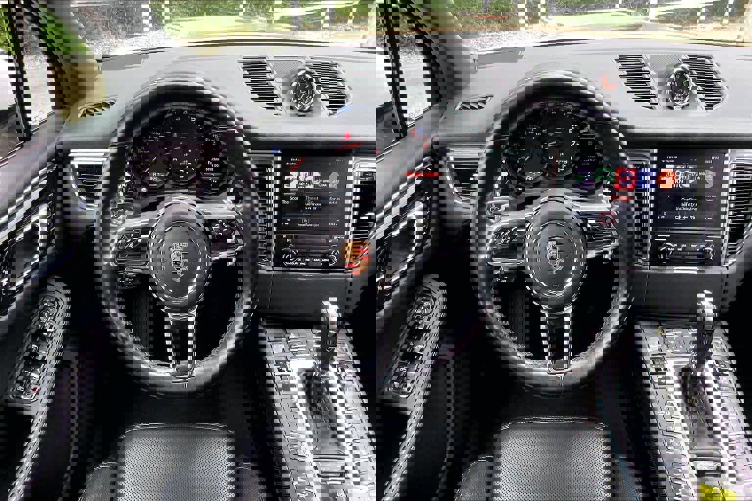 Used 2018 Porsche Macan AWD/4WD image 6