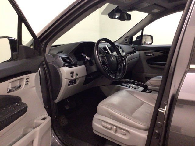 Used 2017 Honda Pilot Elite image 22
