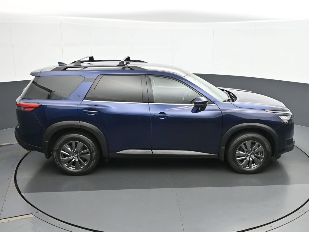 Used 2024 Nissan Pathfinder SV image 21