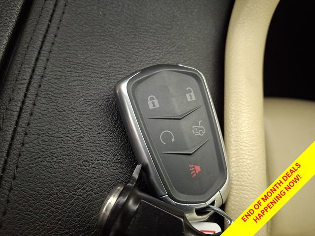 Used 2017 Cadillac XT5 Luxury w/ Driver Awareness Package FWD image 19
