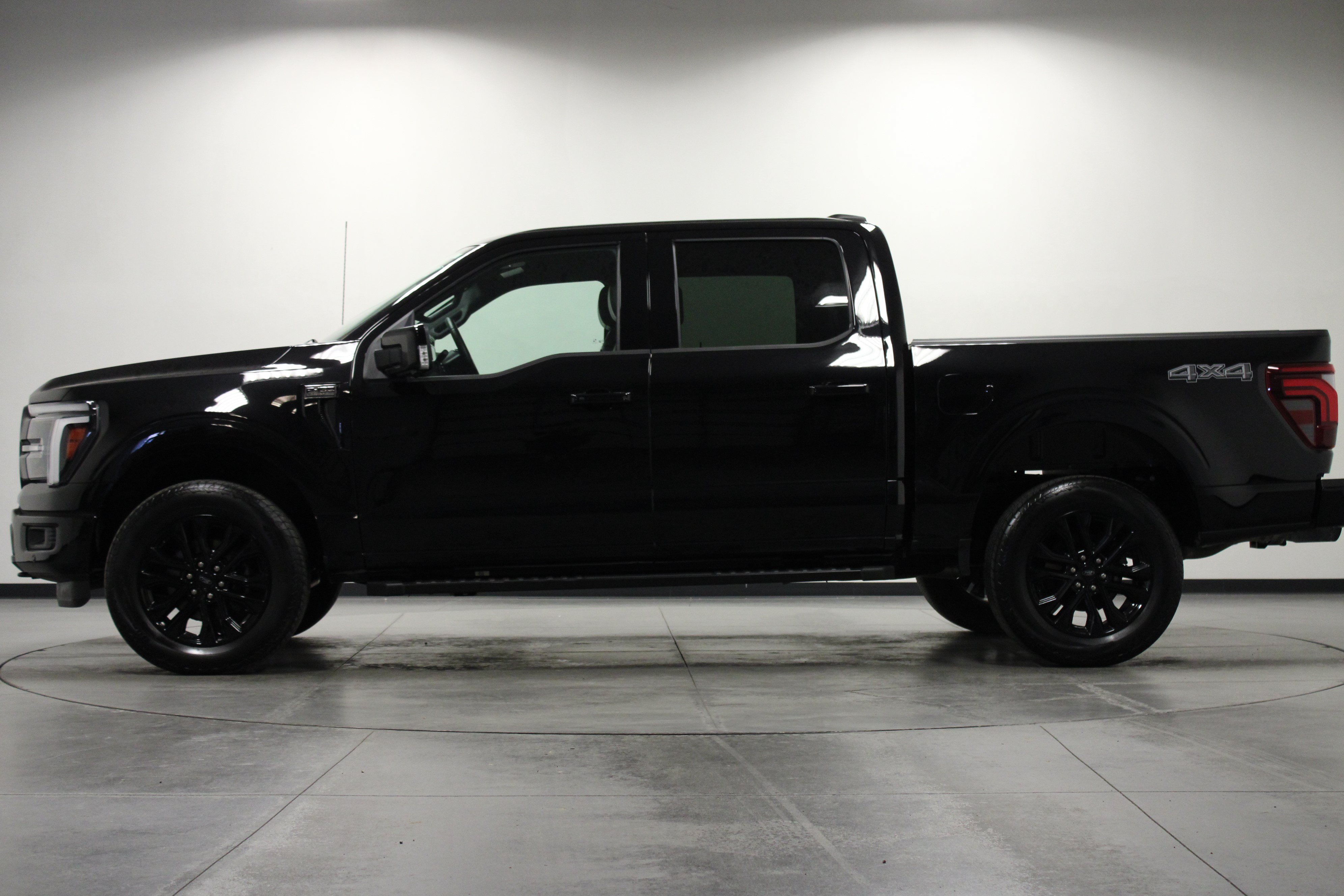 Used 2025 Ford F150 Lariat AWD/4WD image 7
