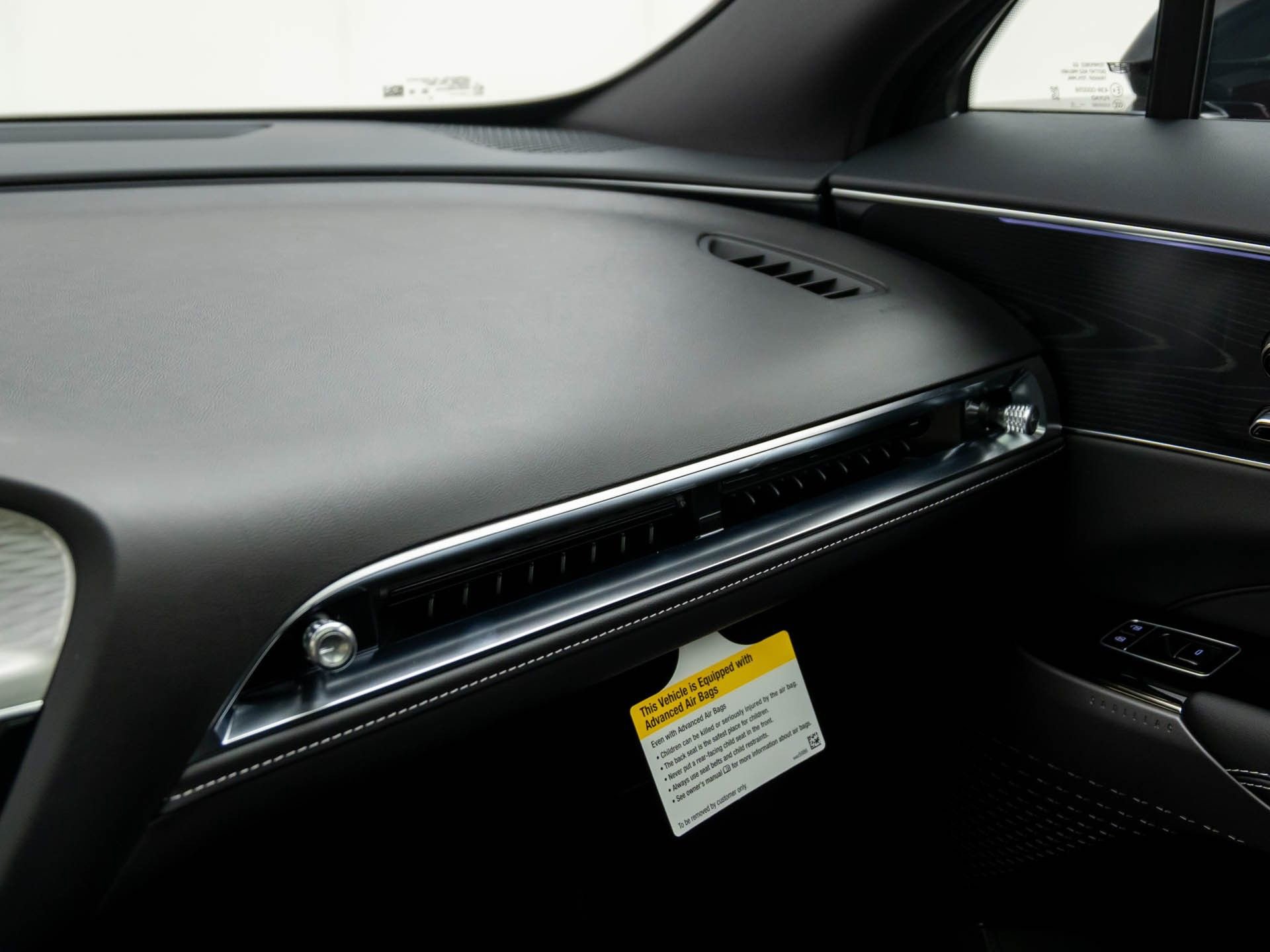New 2026 Cadillac Lyriq Sport AWD/4WD image 29