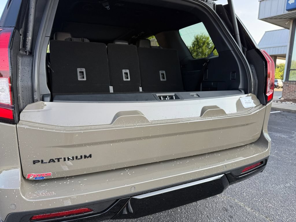 New 2026 Ford Expedition Platinum w/ Stealth Appearance Package AWD/4WD image 25