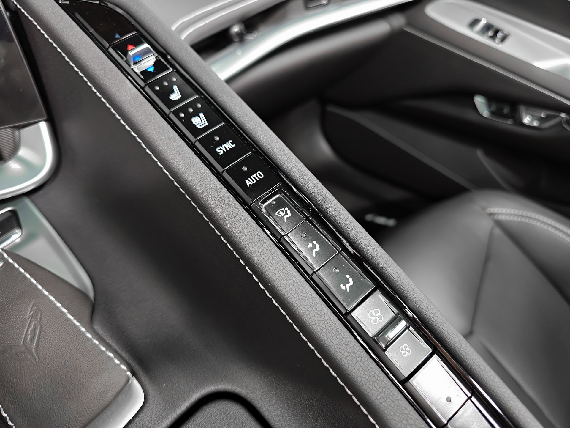 Used 2024 Chevrolet Corvette Stingray Preferred Conv w/ Z51 Performance Package image 28