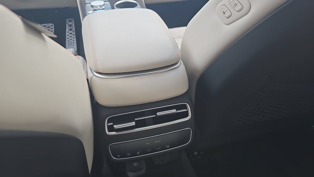 New 2026 Genesis GV70 3.5T Sport Prestige AWD/4WD image 11