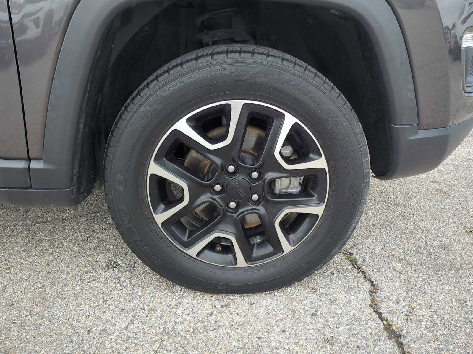 Used 2021 Jeep Compass Trailhawk AWD/4WD image 33