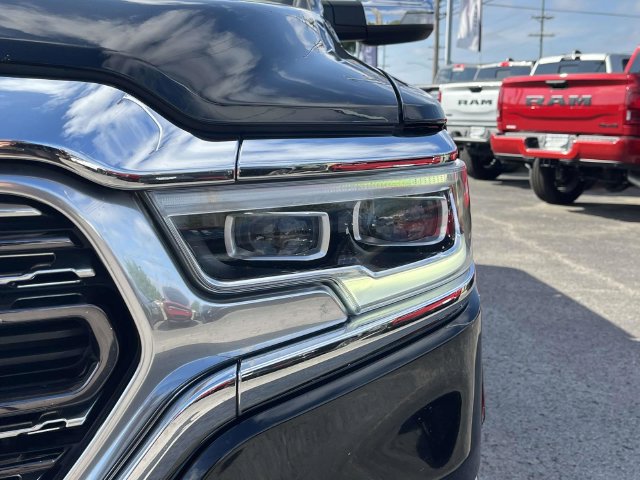 Used 2022 RAM 1500 Limited AWD/4WD image 9