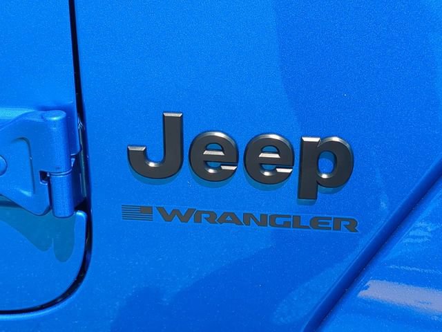 New 2026 Jeep Wrangler Unlimited Sahara AWD/4WD image 13