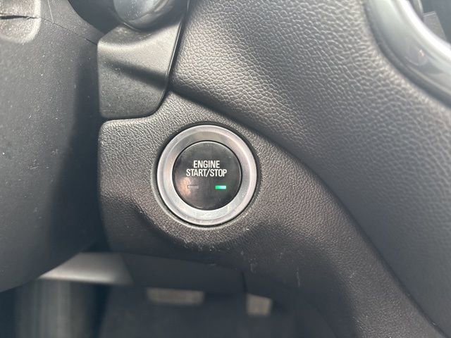 Used 2020 Chevrolet Equinox LT image 36