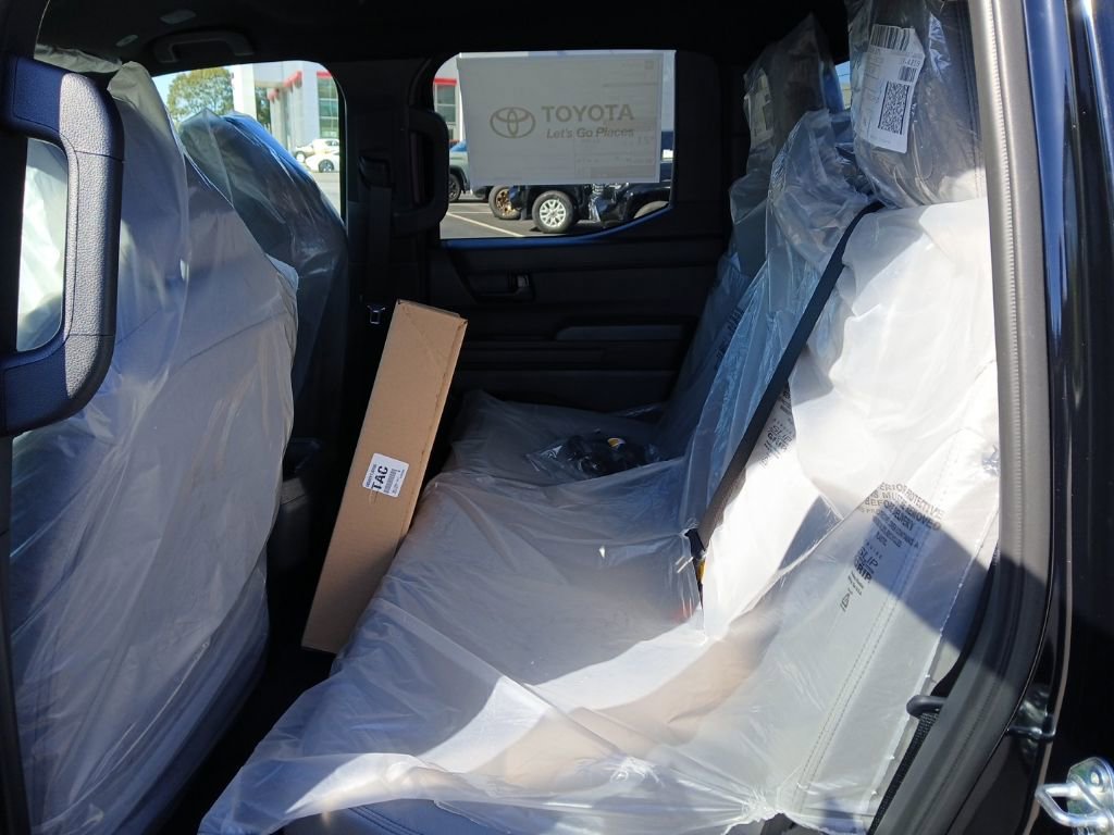 New 2025 Toyota Tacoma SR5 image 7