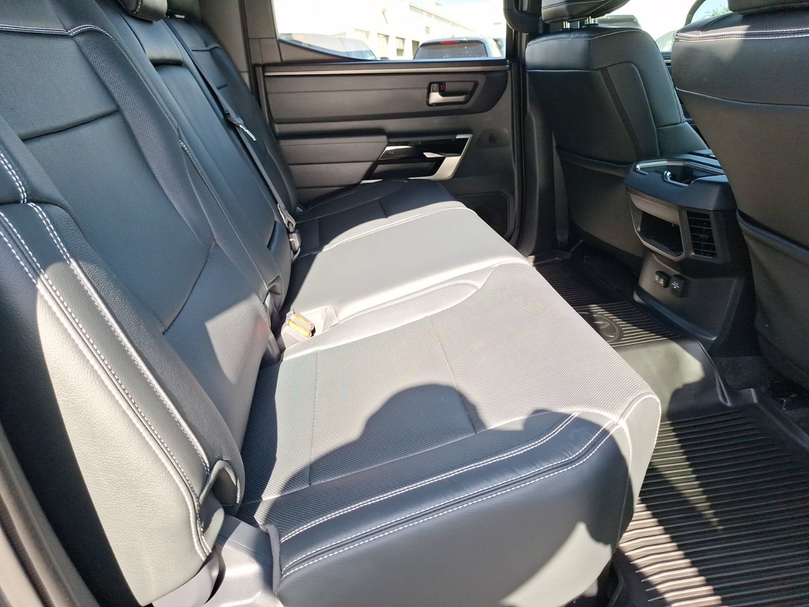 Used 2026 Toyota Tundra Limited w/ Power Package AWD/4WD image 31