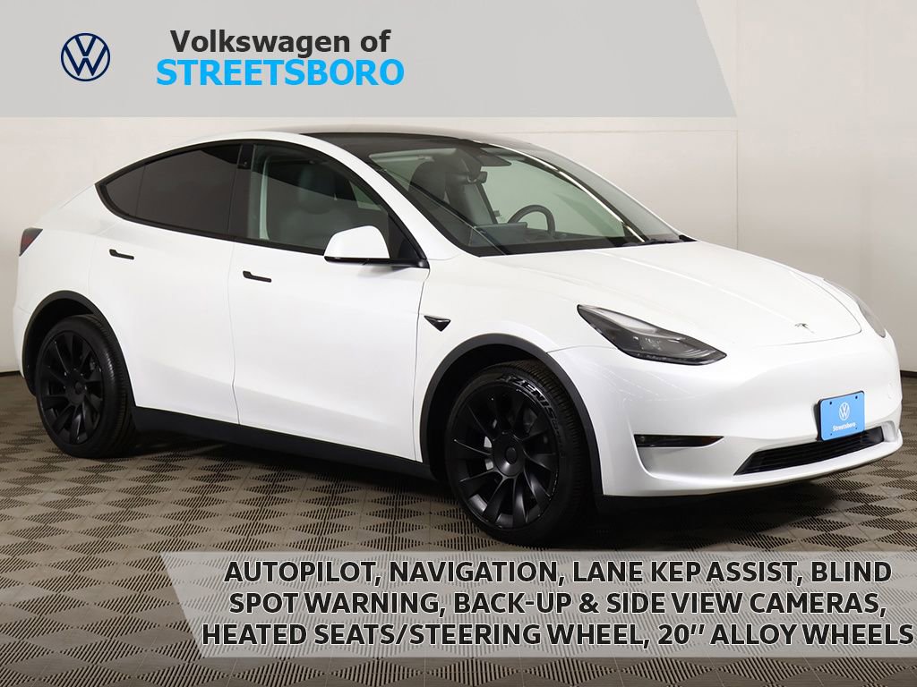 Used 2023 Tesla Model Y Long Range image 1