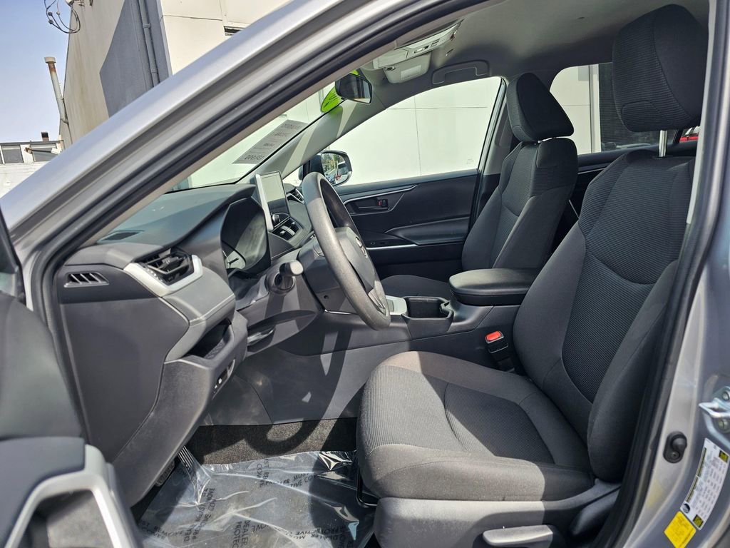 Certified 2025 Toyota RAV4 LE AWD/4WD image 20
