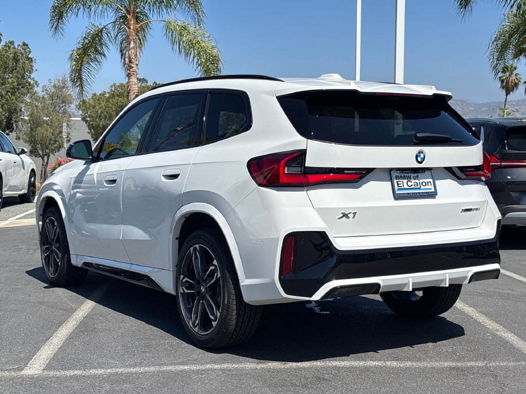 New 2026 BMW X1 xDrive28i w/ Technology Package AWD/4WD image 11