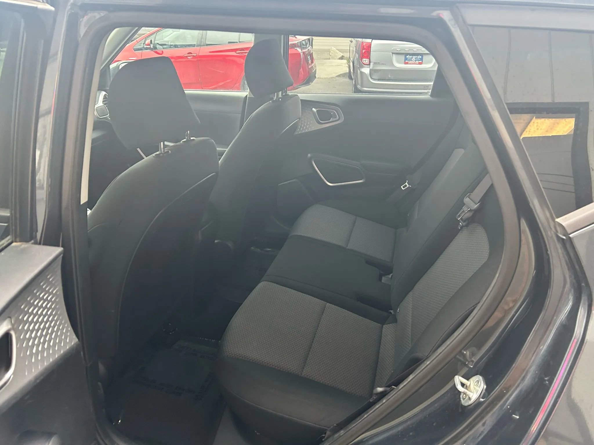 Used 2020 Kia Soul LX image 13