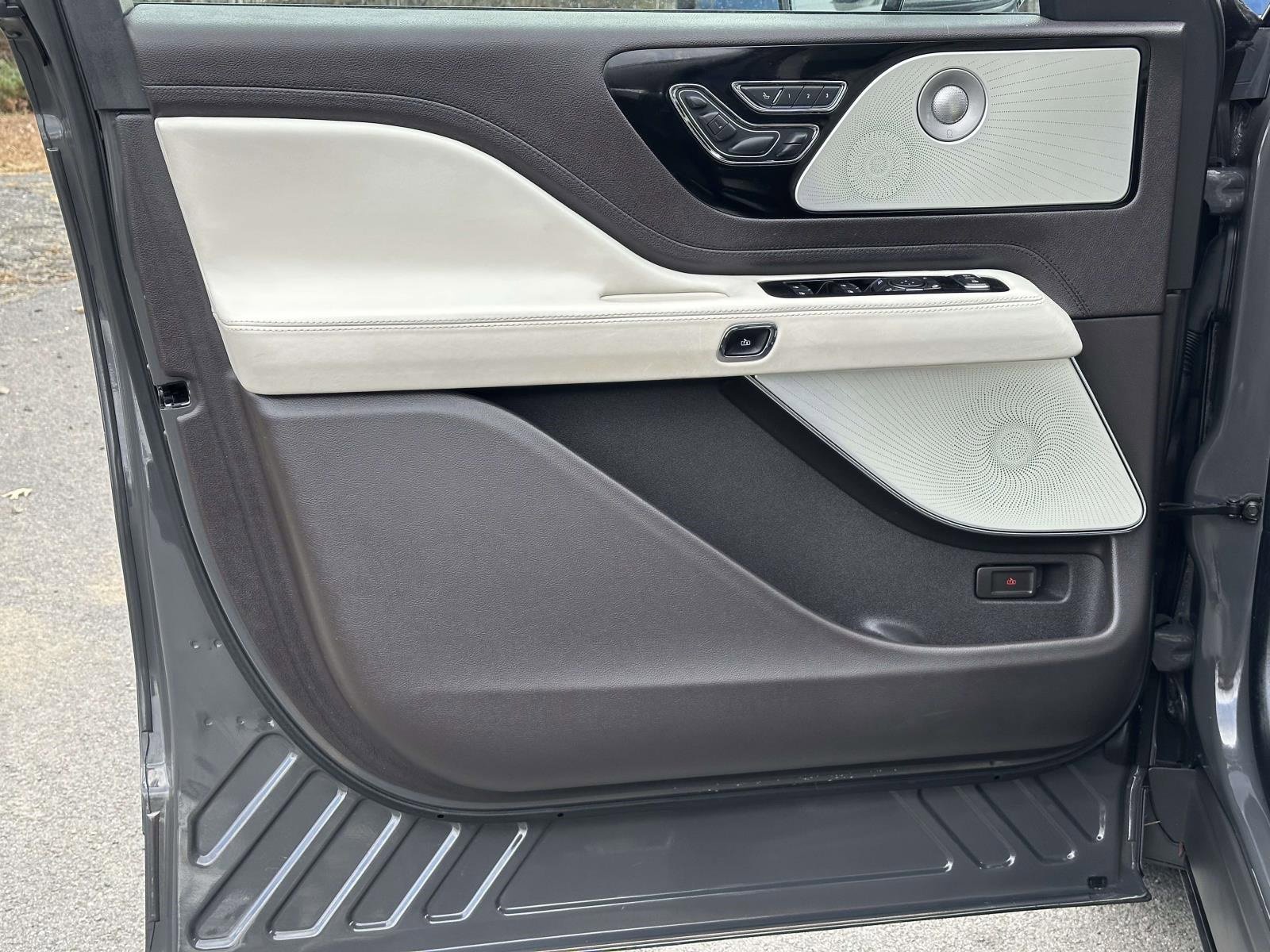 Used 2020 Lincoln Aviator Black Label w/ Dynamic Handling Package image 20