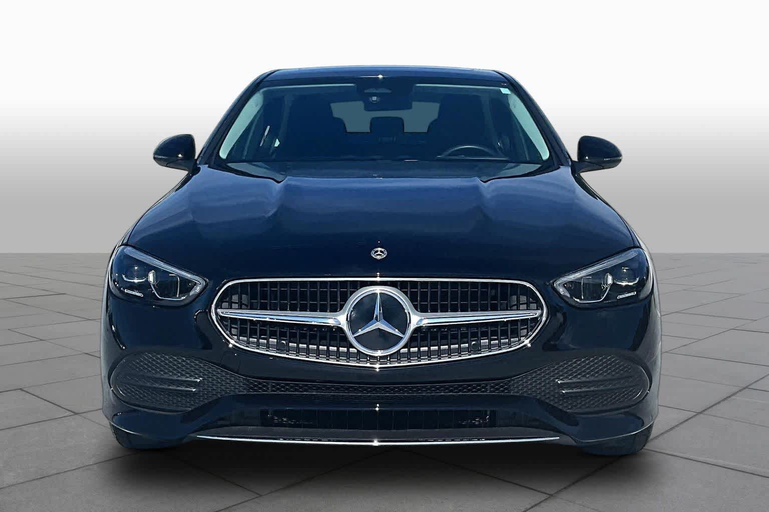 Used 2022 Mercedes-Benz C 300 Sedan image 4