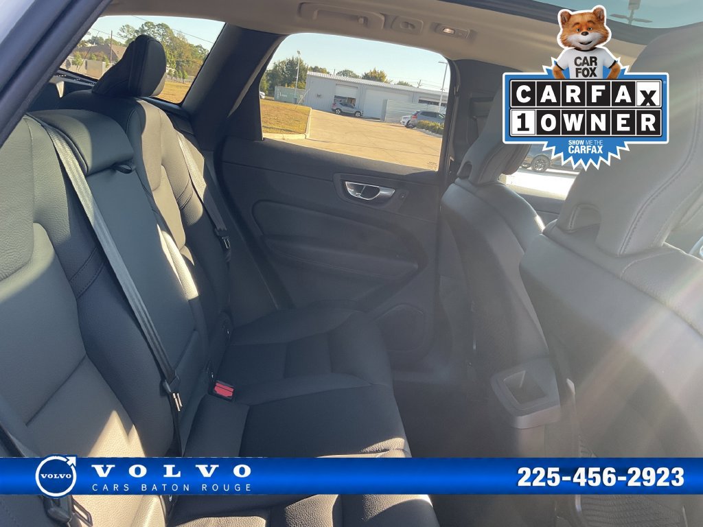 Used 2024 Volvo XC60 B5 Plus w/ Protection Package Premier AWD/4WD image 17