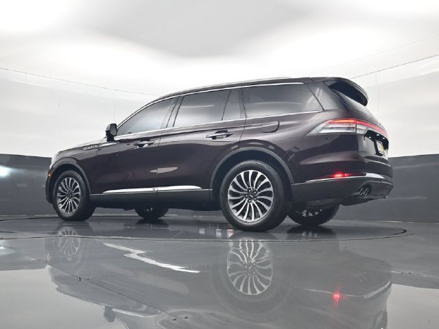 Used 2023 Lincoln Aviator AWD w/ Premium Package image 28