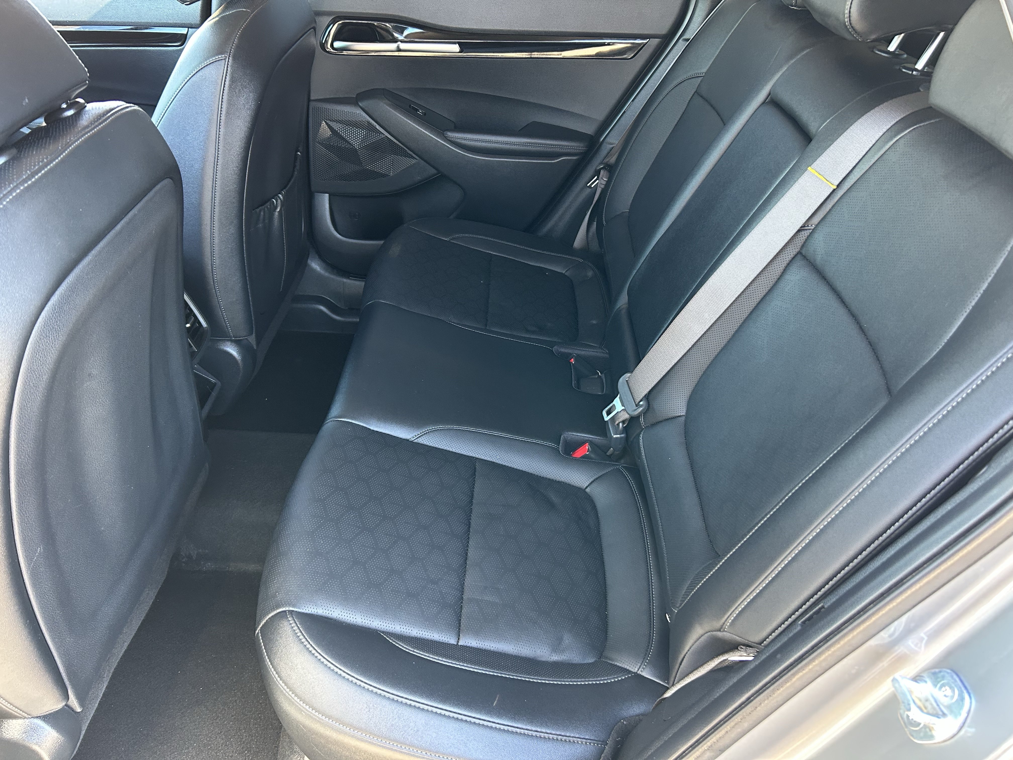 Used 2024 Kia Seltos SX w/ SX Sunroof Package AWD/4WD image 14