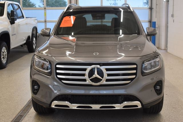 New 2026 Mercedes-Benz GLB 250 4MATIC image 3