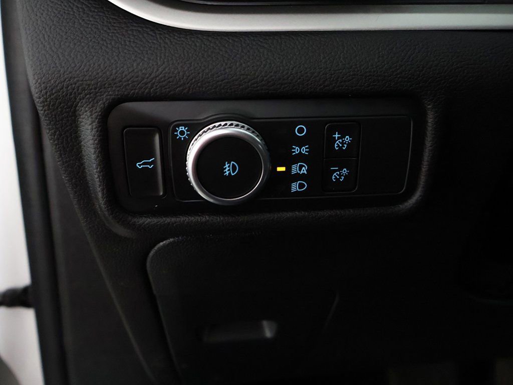 Used 2022 Ford Explorer XLT w/ Equipment Group 202A image 37