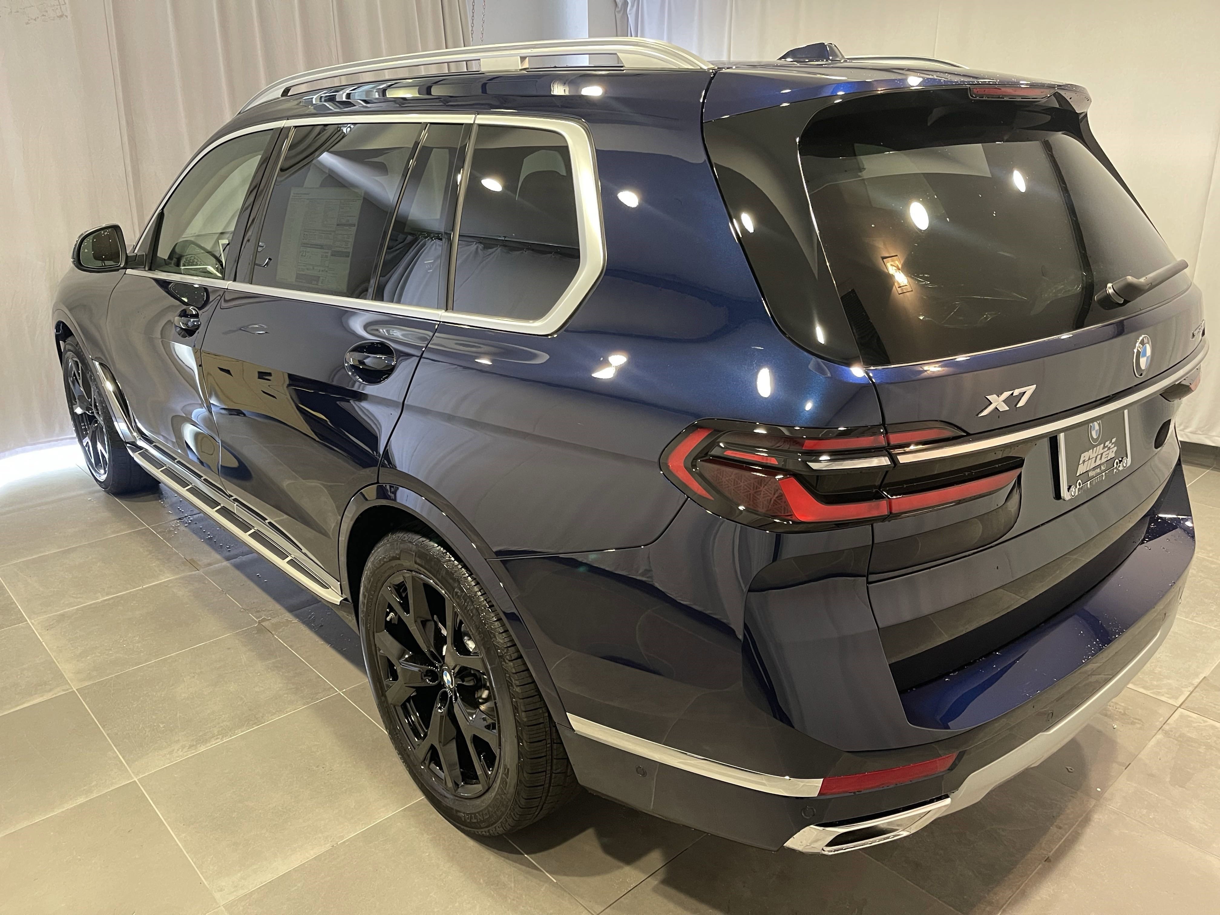 New 2026 BMW X7 xDrive40i w/ Premium Package AWD/4WD image 4