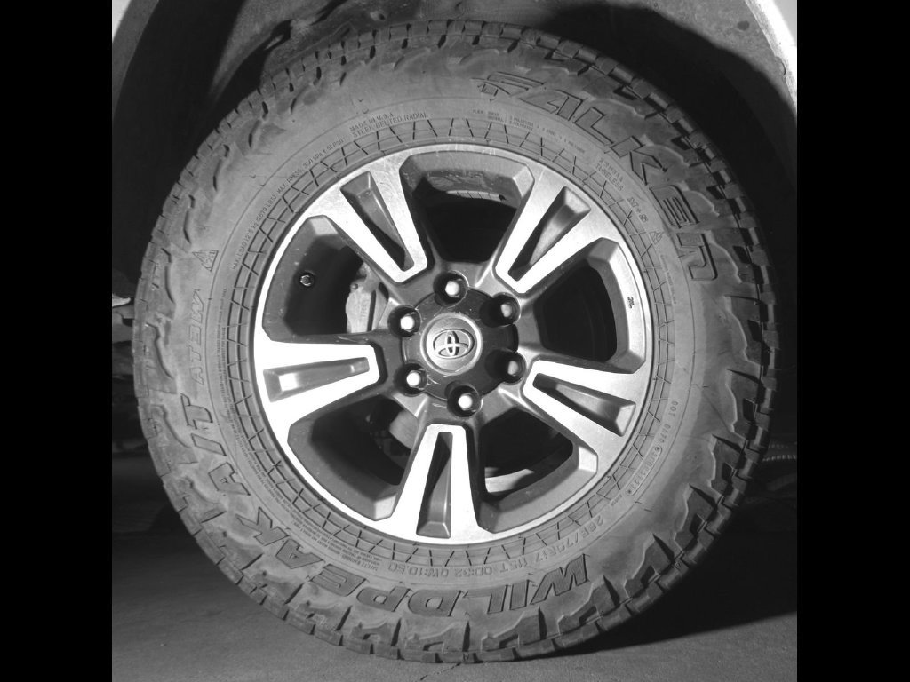 Used 2019 Toyota Tacoma TRD Sport AWD/4WD image 10