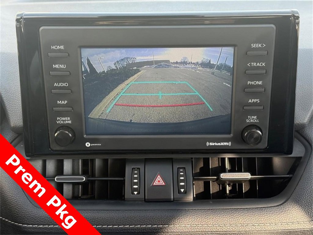 Used 2022 Toyota RAV4 XLE Premium image 18