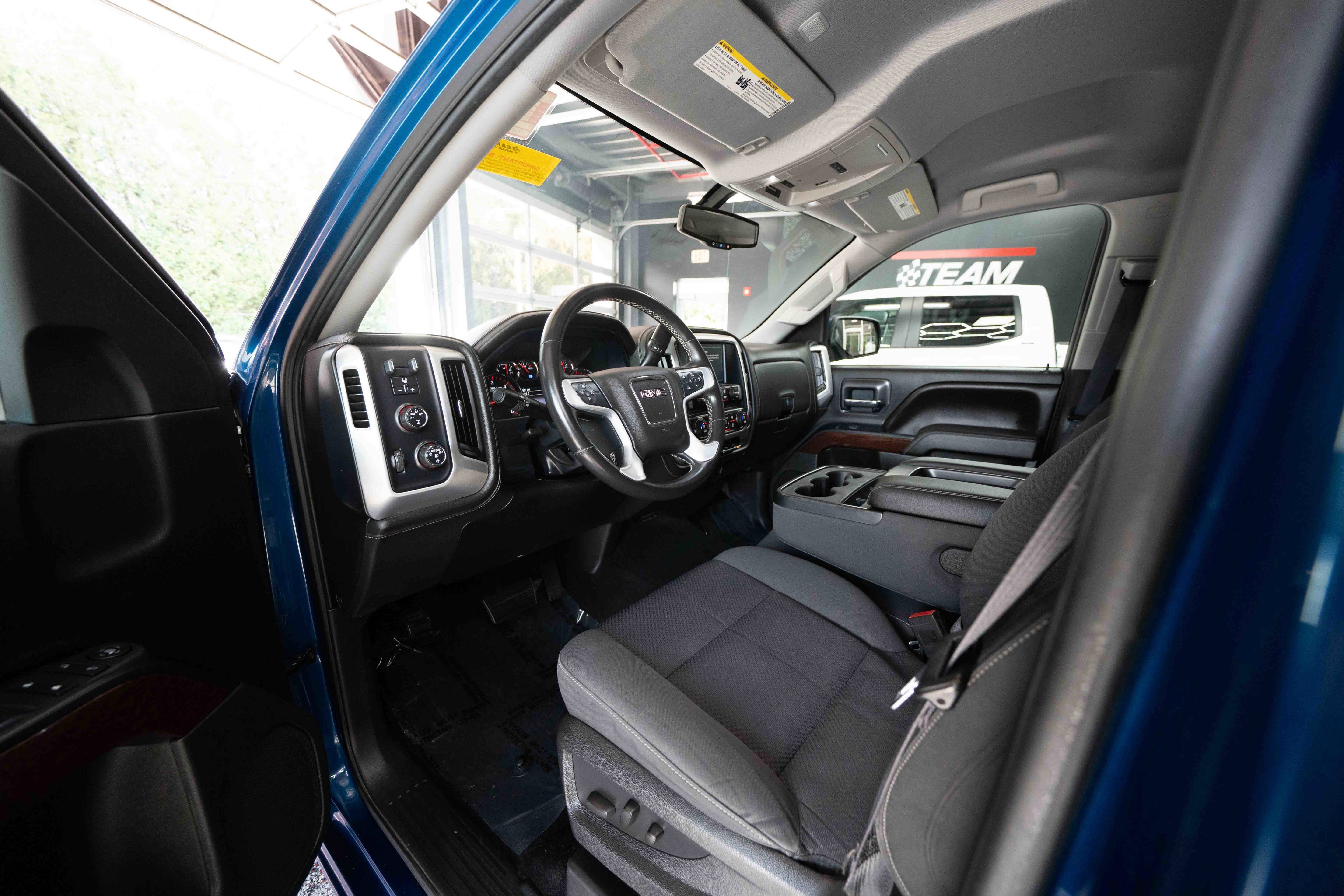 Used 2015 GMC Sierra 1500 SLE w/ SLE Value Package AWD/4WD image 8
