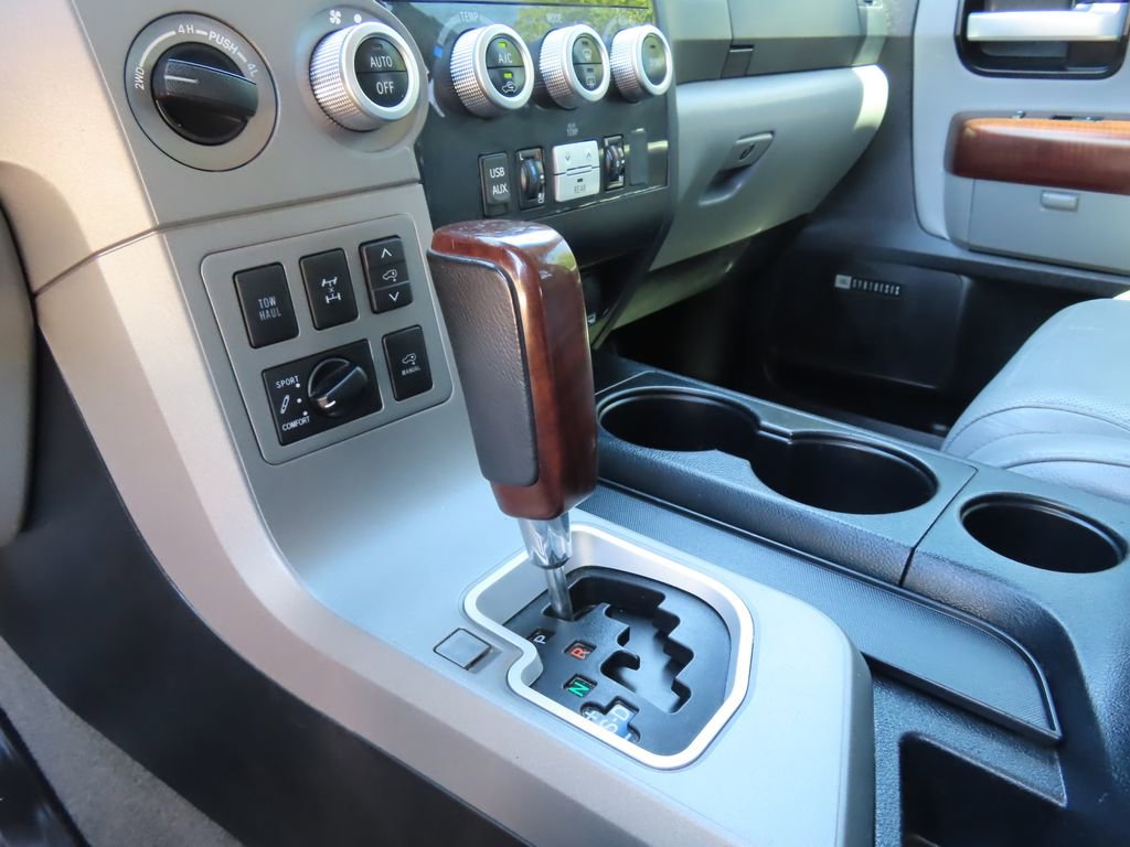 Used 2013 Toyota Sequoia Platinum AWD/4WD image 26