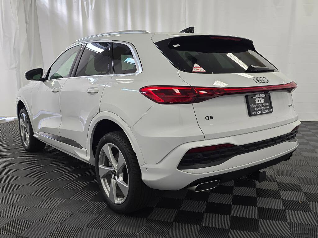 New 2025 Audi Q5 Premium Plus image 3