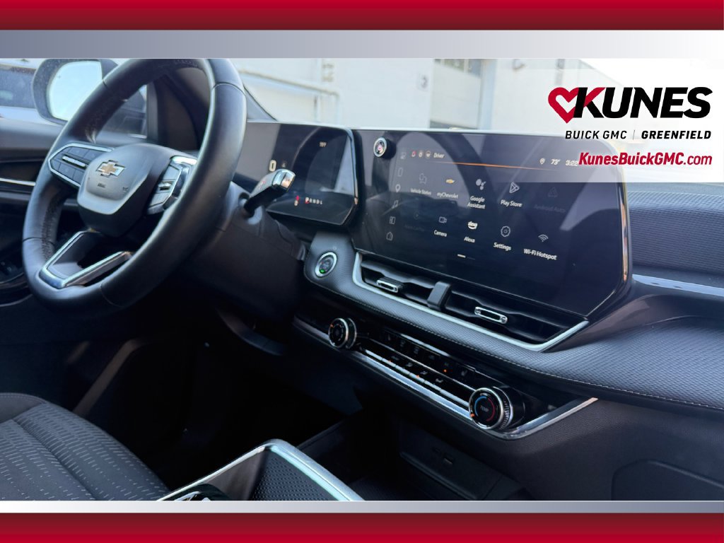 Used 2025 Chevrolet Equinox LT FWD image 42
