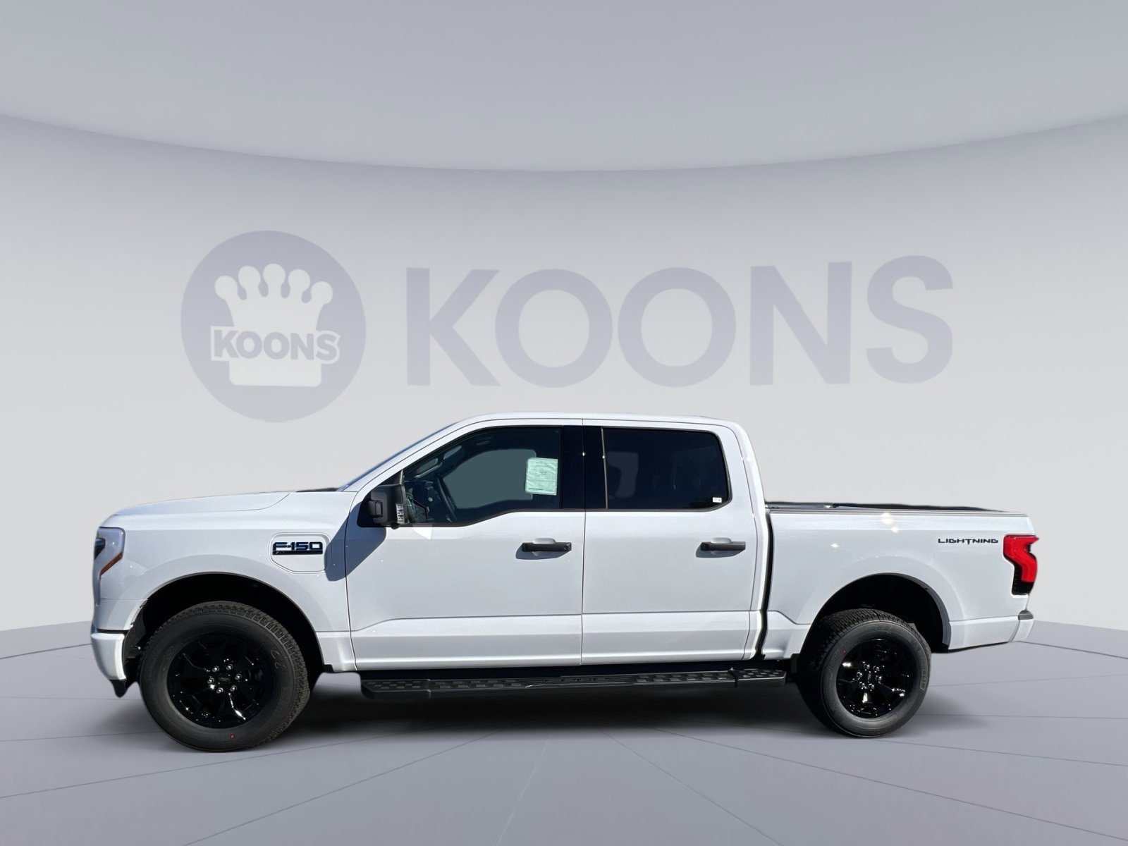 New 2025 Ford F150 Lightning XLT image 2