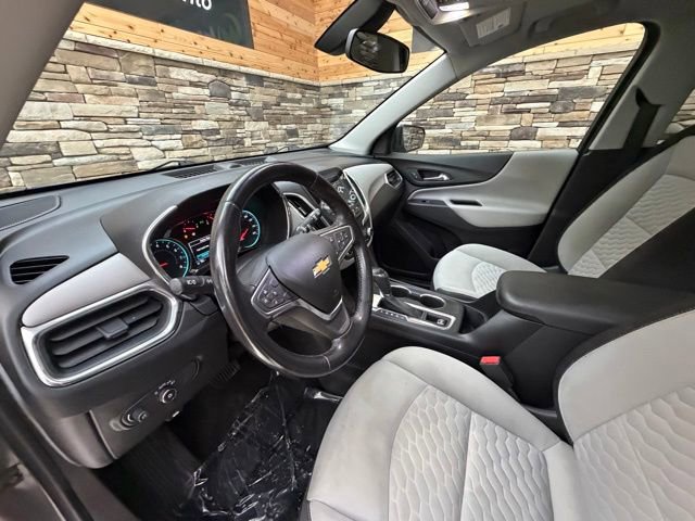 Used 2018 Chevrolet Equinox LT w/ Sun & Infotainment Package AWD/4WD image 12