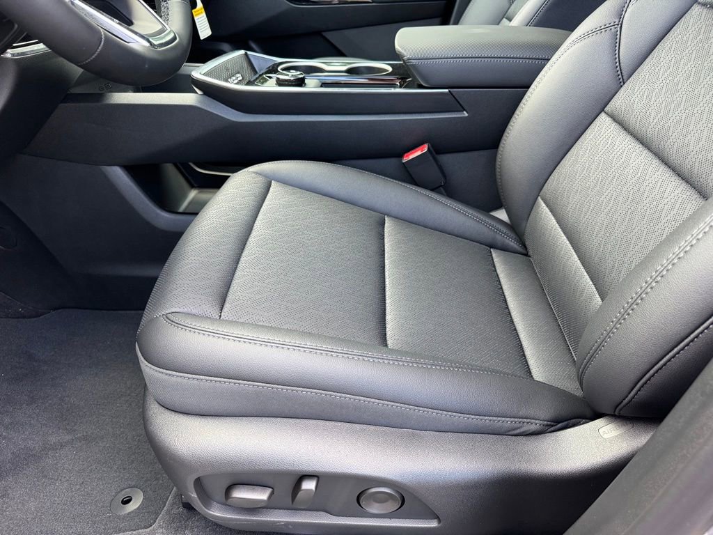 New 2026 Chevrolet Equinox LT w/ Convenience Package II image 27